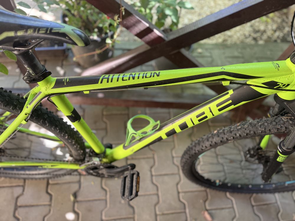 Cube Attention cadru L, roti 29”