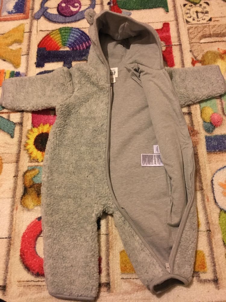 Salopete baby GAP all-in-one Cozy Bear Zip One-piece 3-6 /6-12 luni