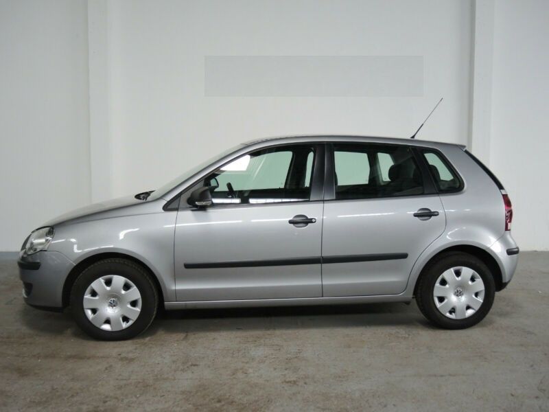 Vând Volkswagen polo 2010