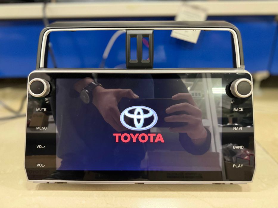 Проигрыватель, автомагнитола Android на Toyota Prado 150