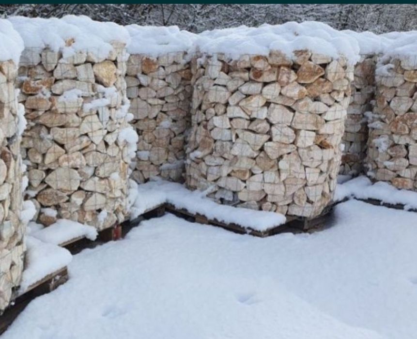 Bolovanii decorativi rosiatici si alb crem ornamentali gradina