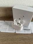 Airpods слушалки