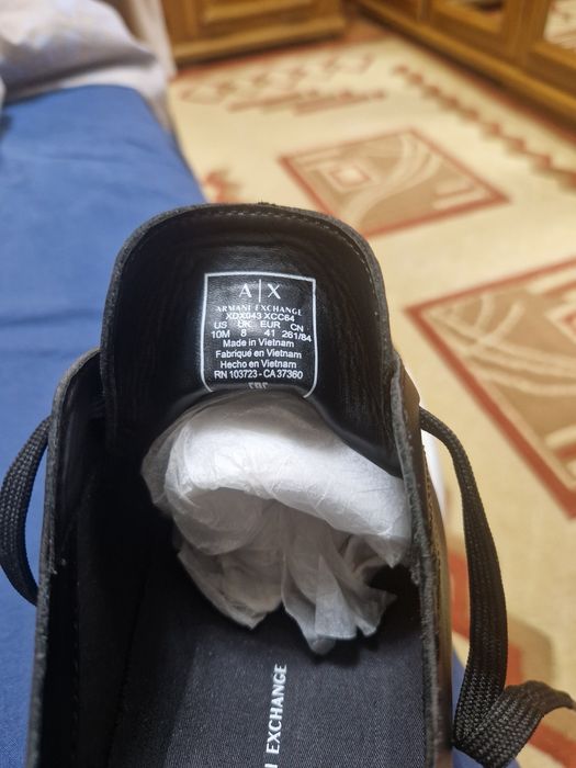Armani -nr 41,noi,in cutie,originali,Pret foarte bun:700 lei