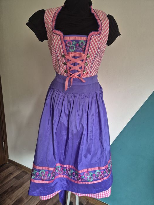 Dirndl rochita bavareza C&A oktoberfest 40