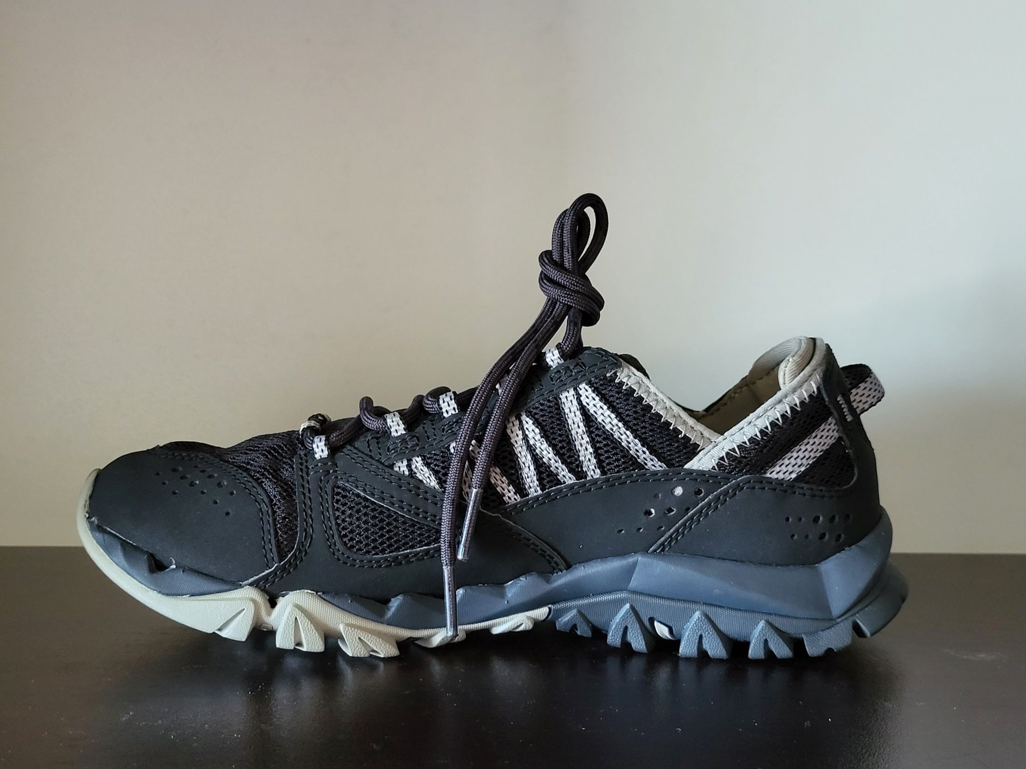 MERRELL Tetrex Surge Crest 37номер 23.5см Стелка Нови с Кутия