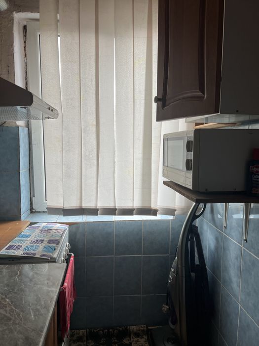 Garsoniera spatioasa 37 mp etaj 1, zona excelenta pret 13000€