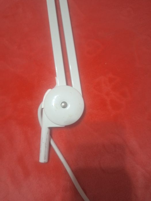 Lampa cosmetica cu lupă