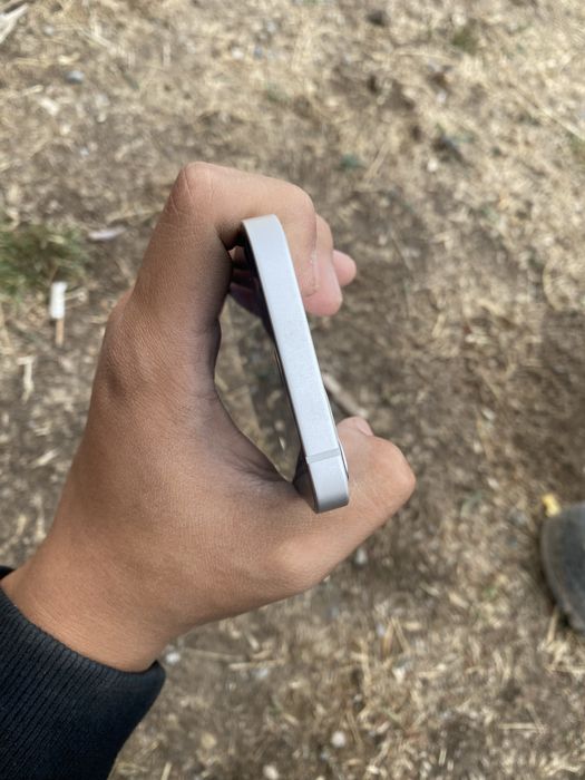 Айфон 12 мини.