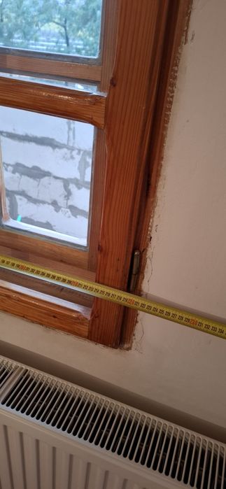 Ușă și ferestre lemn masiv
