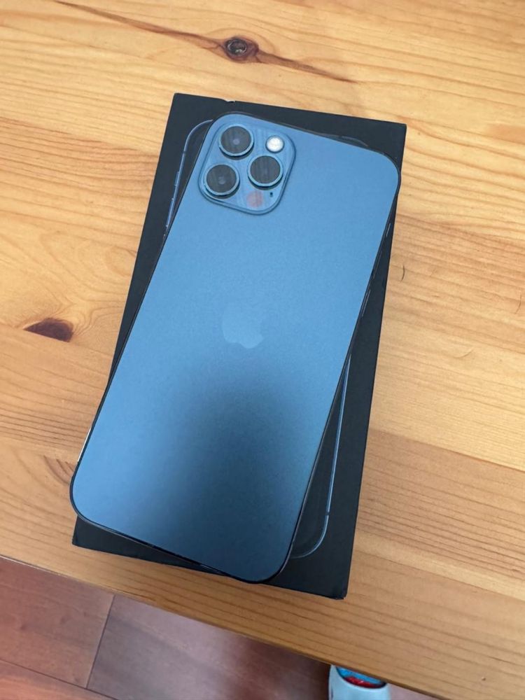 Продается iPhone 12 Pro