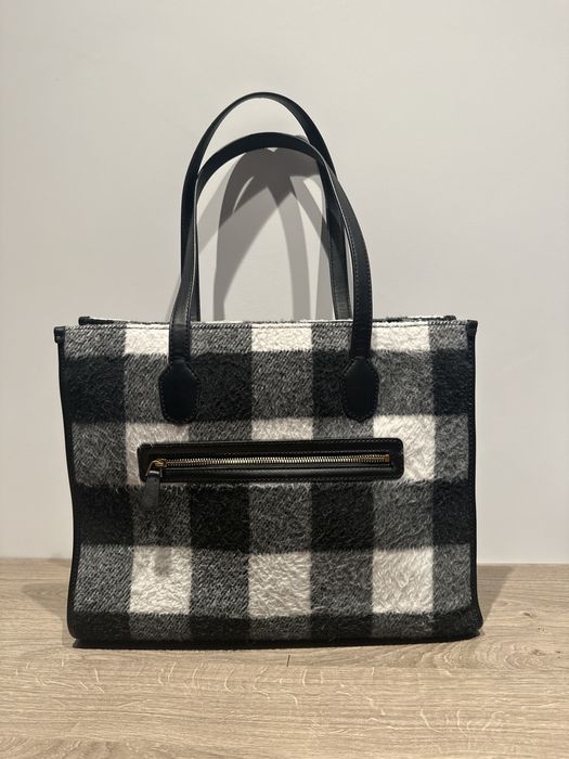 Чанта Guess