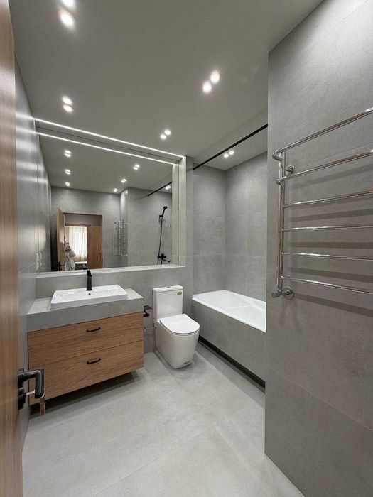 V2648 ПРОДАЕТСЯ 4/4/4 на: Ц-13 Ор.р: Лабзак  Рядом с Анхор Парк  81м2