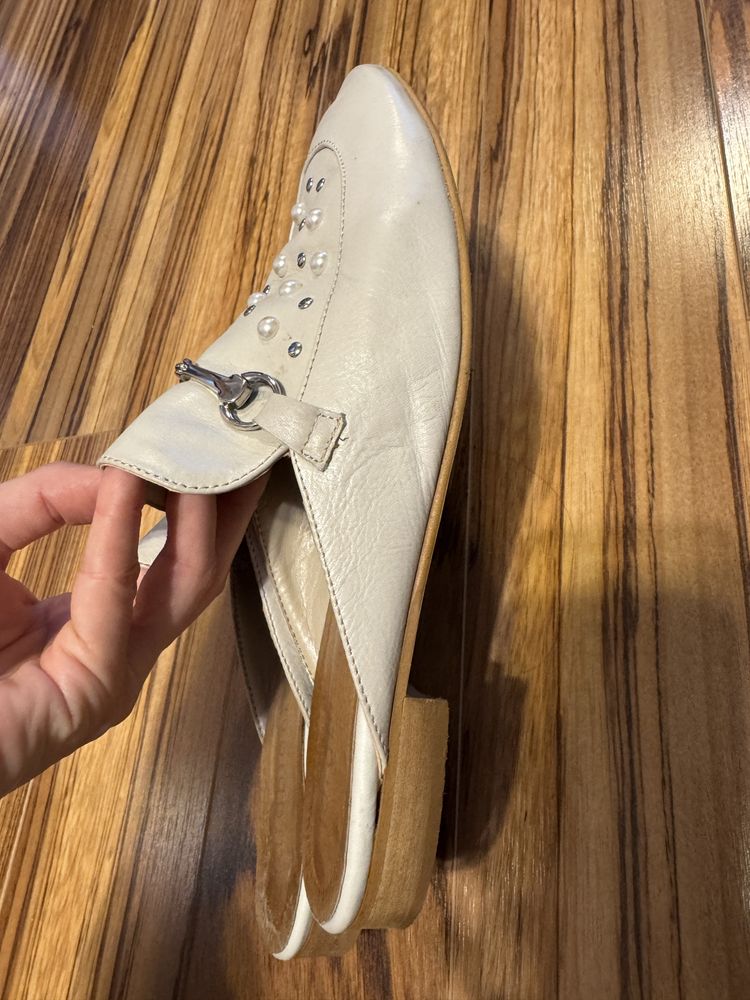 Papuci piele tip GUCCI,cu perle.