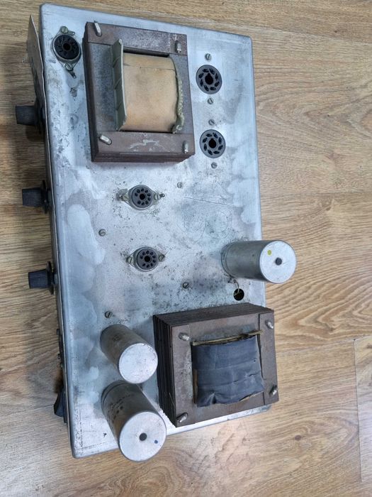 Amplificator Doina Alfa lampi, tuburi electronice EL34 si ecc83
