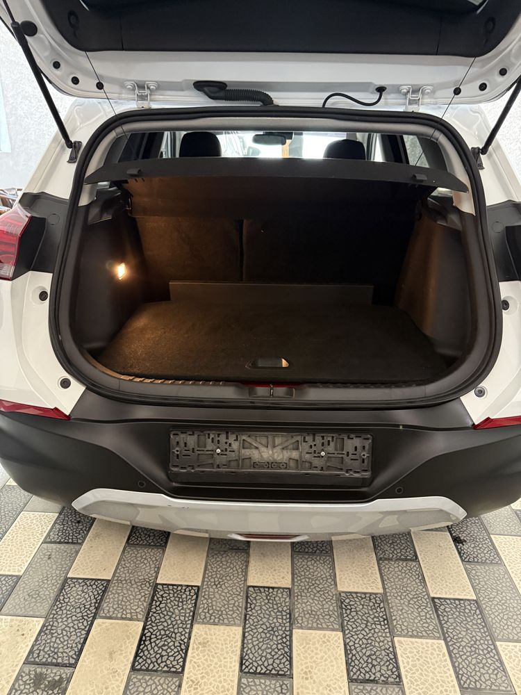Tracker 2 Premier 2023 км 25000 метан