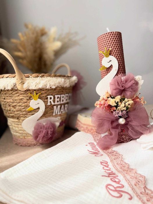 trusou botez/lumanare botez/cutie trusou/cadou babyshower/tavita mot