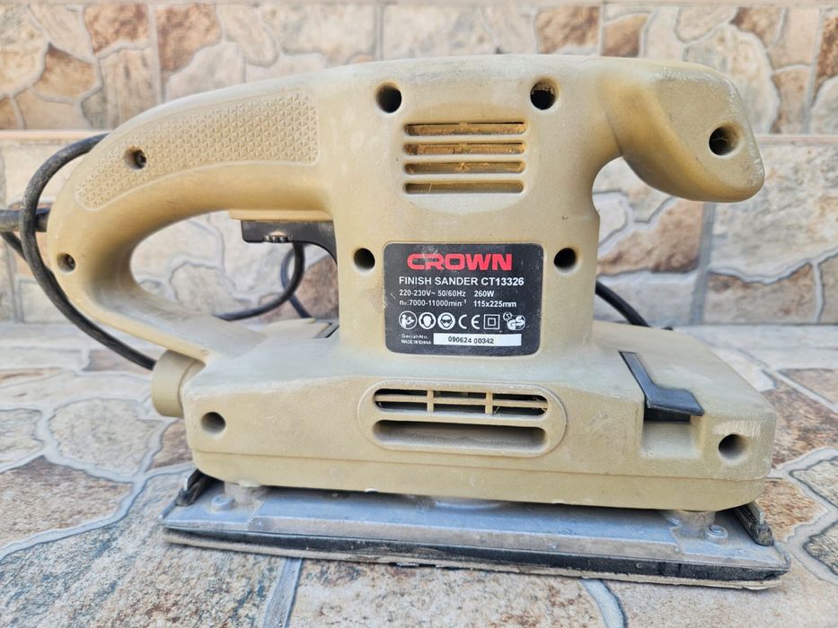 Шлифовальная машинка