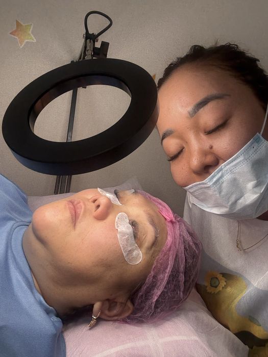 Наращивание ресниц