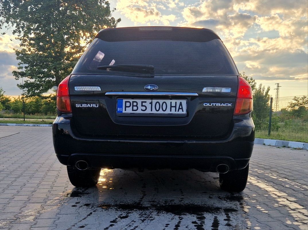 Subaru Outback 2,5 automatic