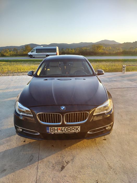 Bmw Seria 5 530 xDrive Luxury