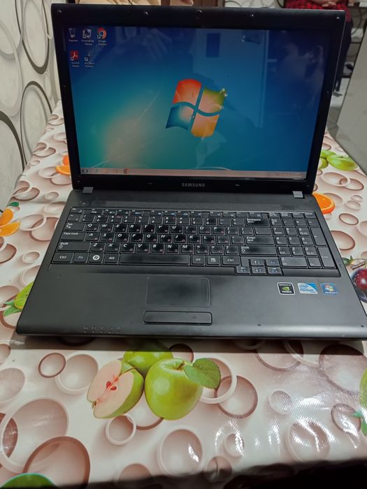 Samsung windows 7 sotiladi.