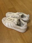 Adidas Originals Campus – бежови велурени маратонки