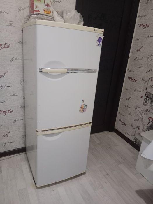 Продам холодильник LG