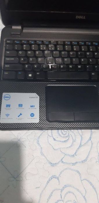 Vand laptopDell3521,i3 4CPUs,Hard500Gb,8Gb Ram,2placi video,Impecabil