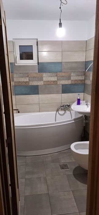 Construcții interioare si exterioare.