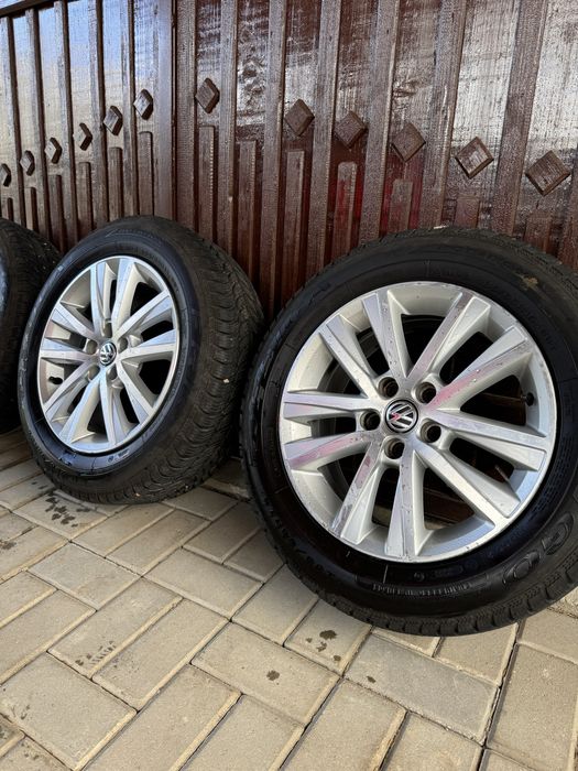Vând jante echipate cu anvelope iarnă