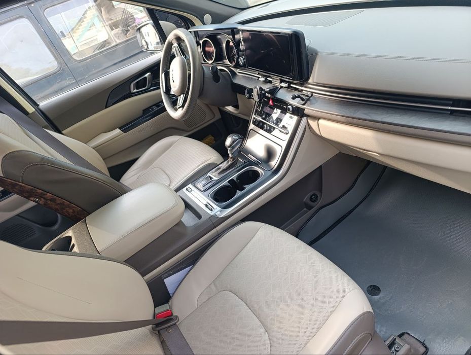 Продается Кия Карнивал