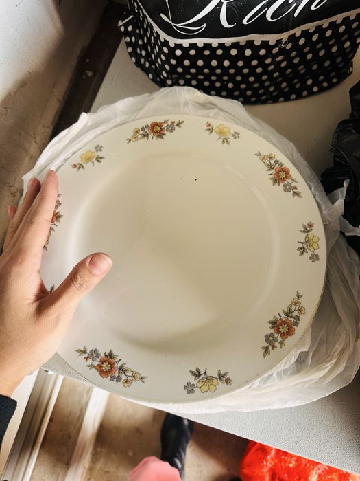 Набор посуды сервизные тарелки