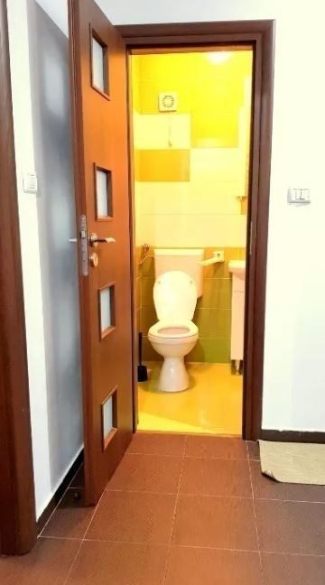 Proprietar, inchiriez apartament 3 camere, decomandat, Drumul Taberei