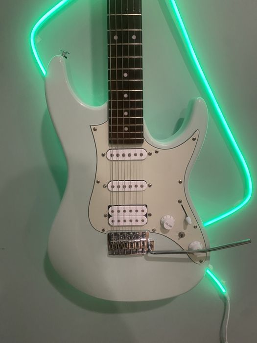 Chitara electrica stratocaster Ibanez AZES40