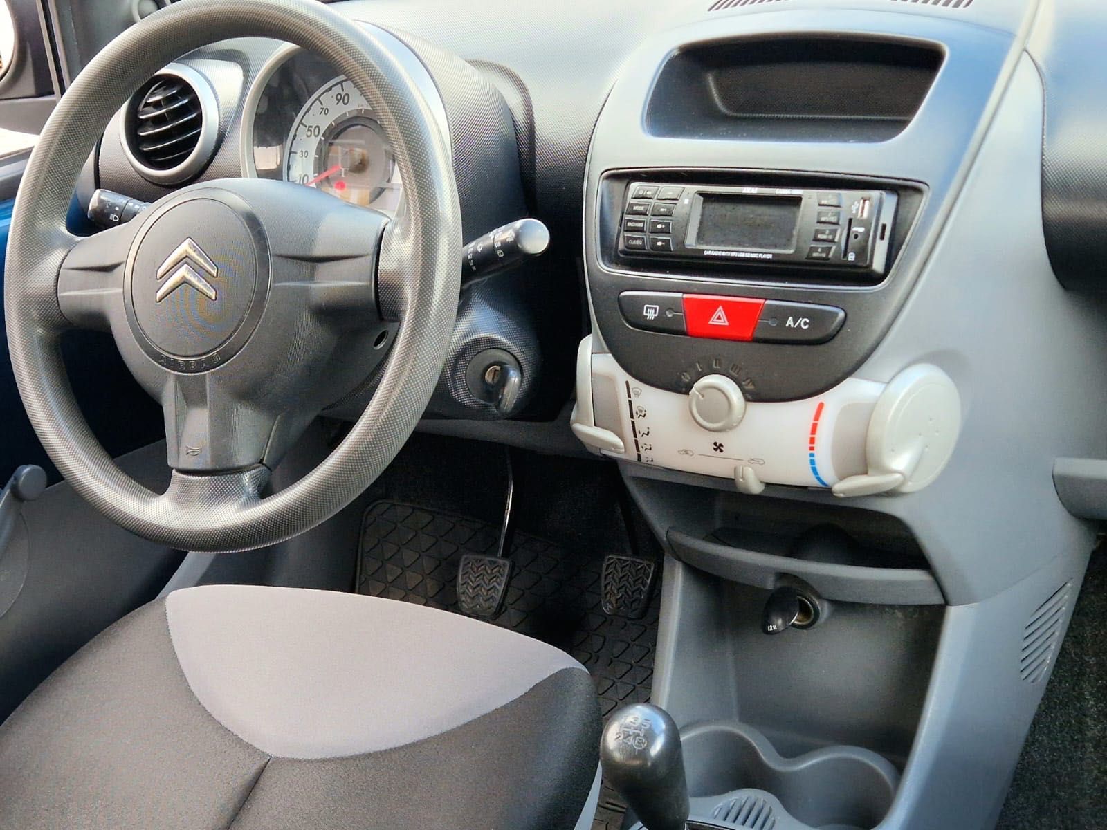 Vând Citroën C1,