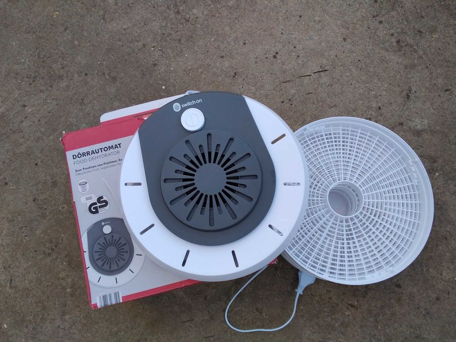 Дехидрататор за сушени храни