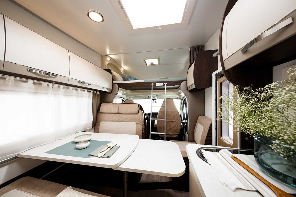 Autorulota premium 6 locuri