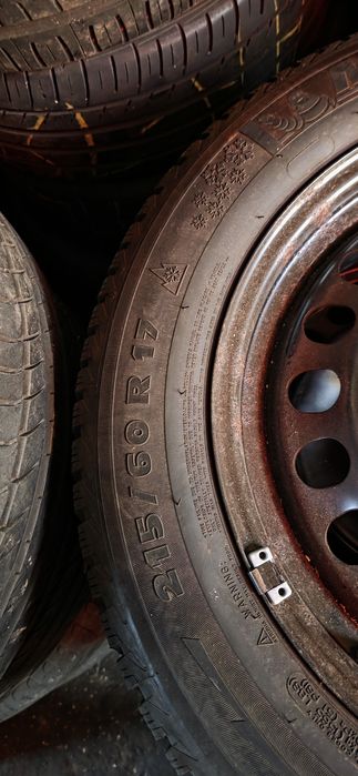 Гуми 4бр 215/60/17 - 1бр- 99лв