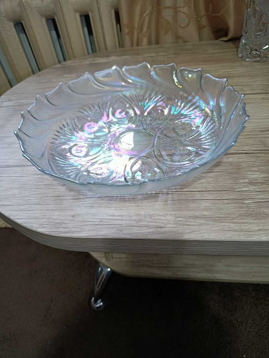 Блюдо из  жаростойкого стекла с перламутровым отливом