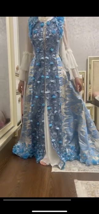 Платье и чапан комплект.