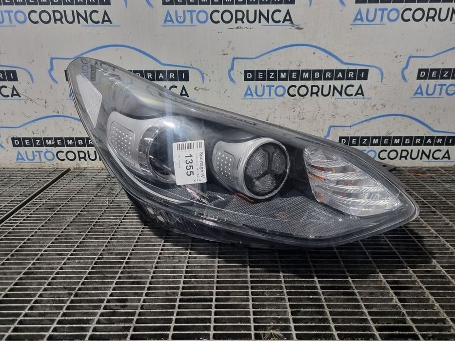 Far Dreapta Kia Sportage IV 2016 - 2018 SUV 4 Usi (1355) Cu lupă R009R040M93