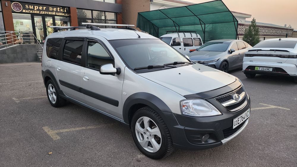 Lada Largus cross