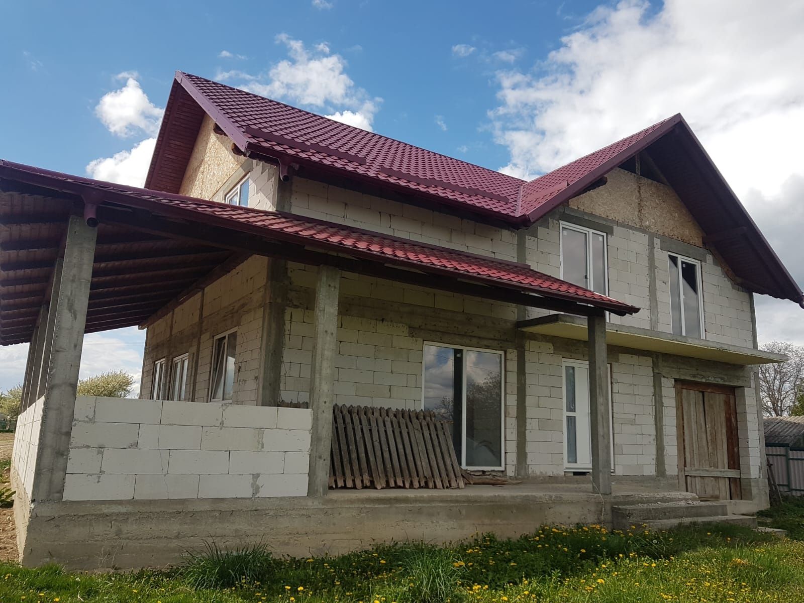 Casa cu teren de vanzare