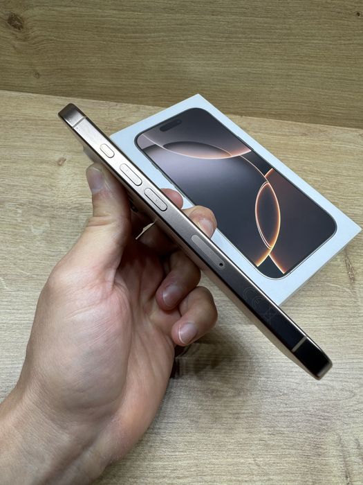 iPhone 16 PRO 256Gb Desert titanium 93% battery life