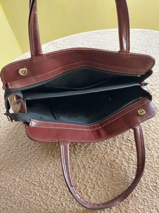 Дамска чанта еко кожа Бордо цвят