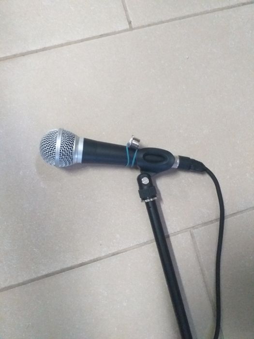 Microfon profesional Germany electronic cu stativ inclus