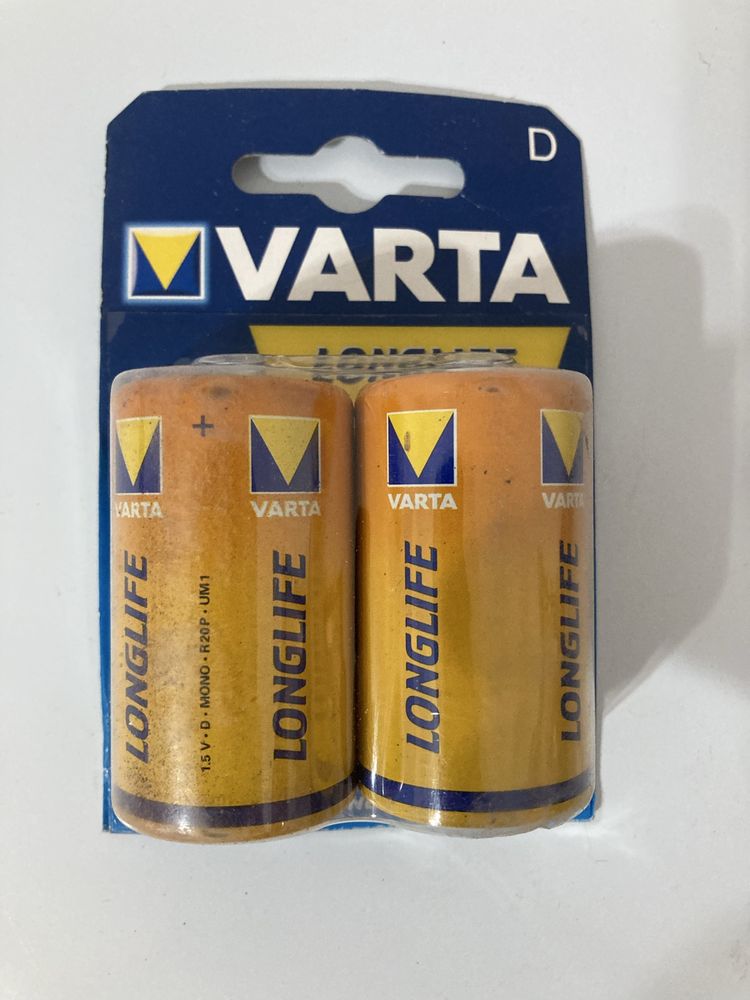 Батарейки Varta.