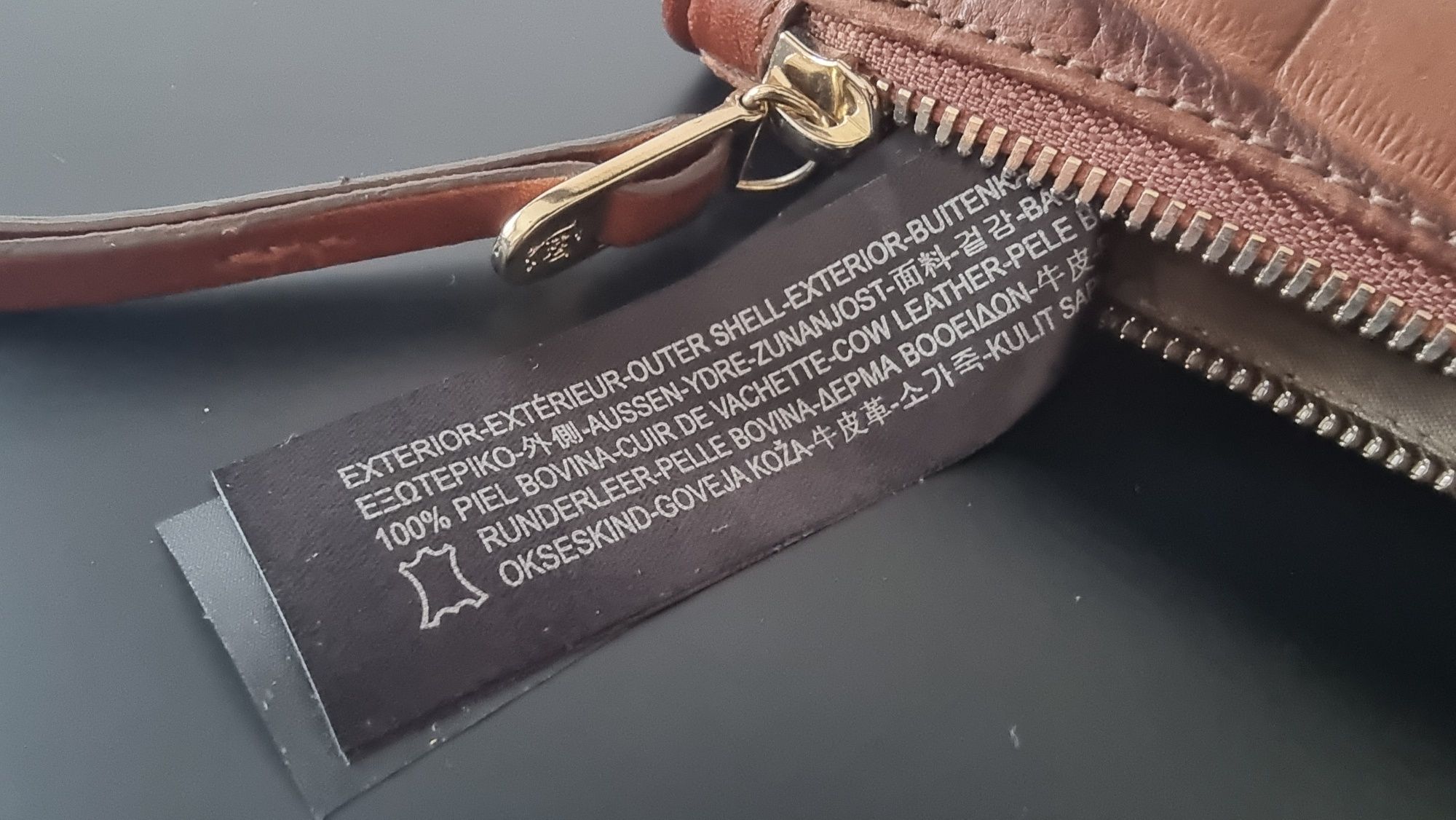 Massimo Dutti несесер от естествена кожа