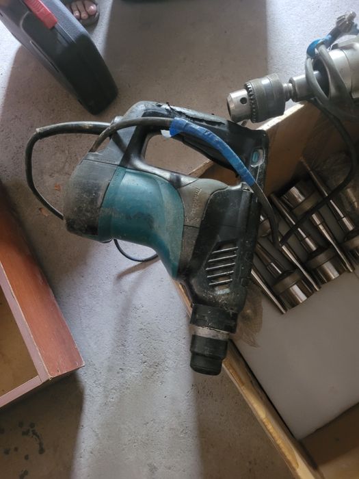 Перфораторы и Дрели