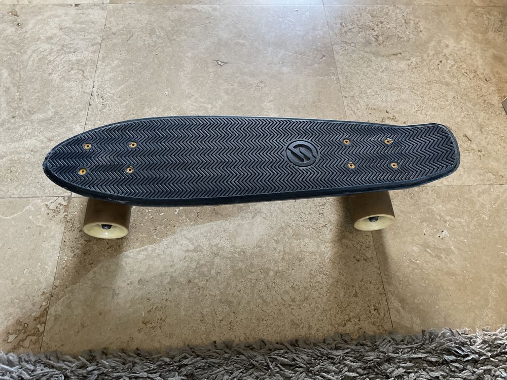 Skateboard Oxelo cruiser yamba 100 albastru ca nou